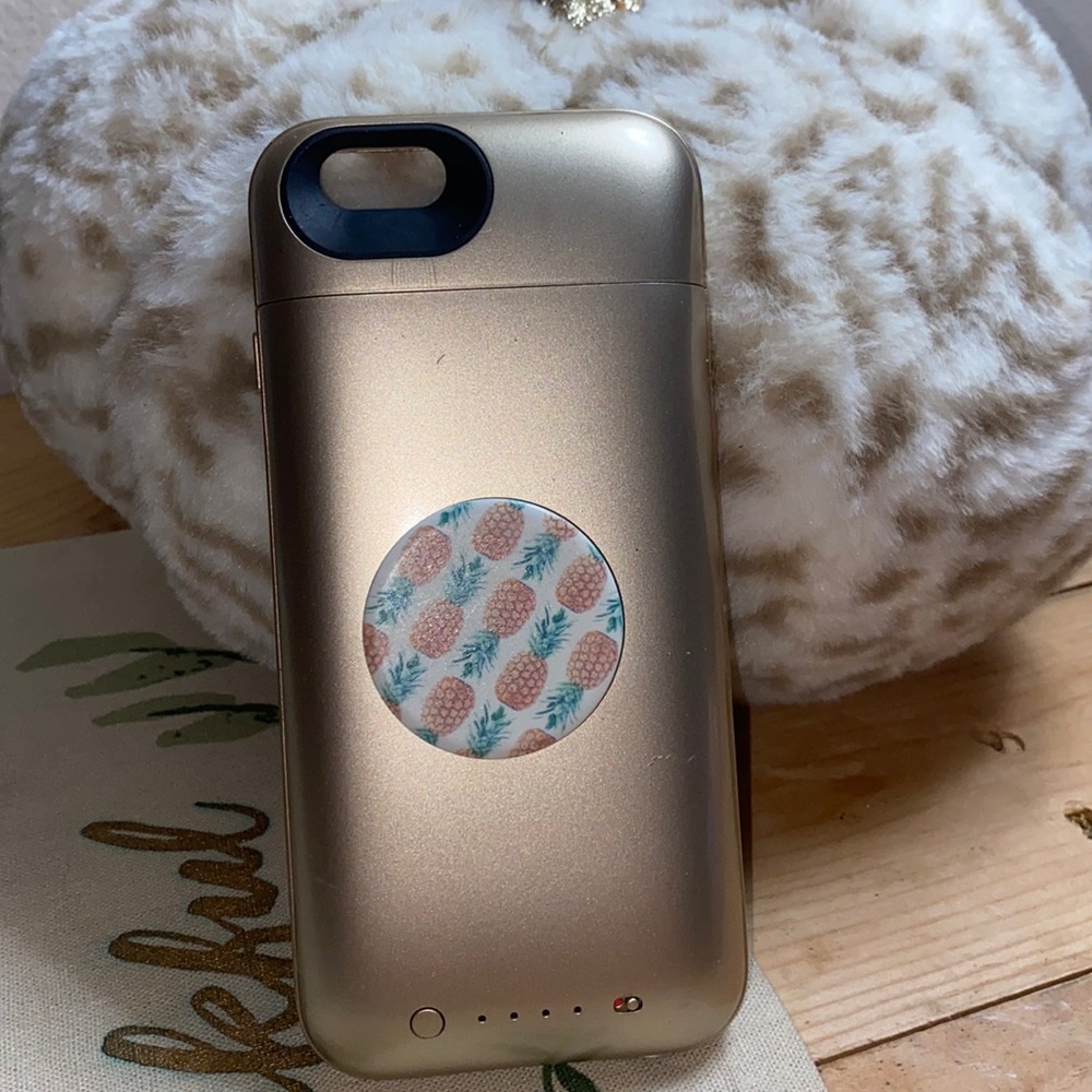 Mophie charging case for iPhone 6s